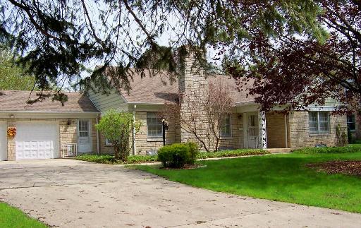 929 N Stone Ave., La Grange Park, IL 60526