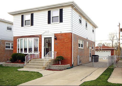 6236 W Belle Plaine Ave., Chicago, IL 60634