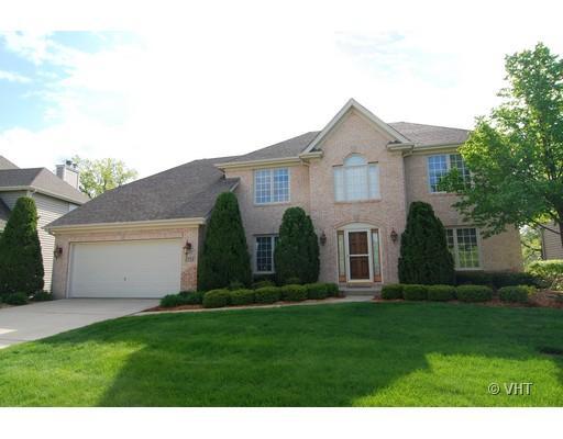 2715 Ginger Woods Dr., Aurora, IL 60502