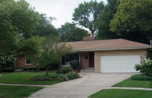 386 Bryant Ave., Glen Ellyn, IL 60137