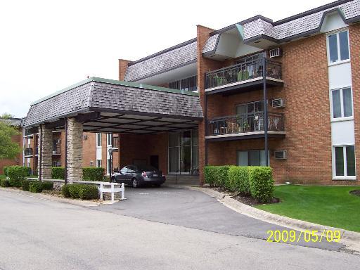 4224 Saratoga Ave. #J309, Downers Grove, IL 60515