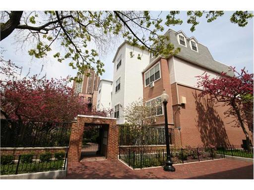 200 W Menomonee St. #10, Chicago, IL 60614