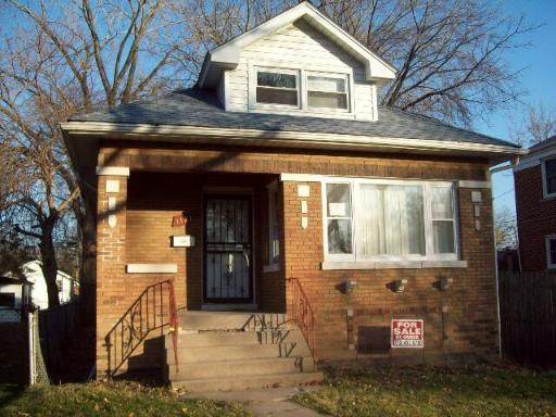1121 S 23rd Ave., Bellwood, IL 60104
