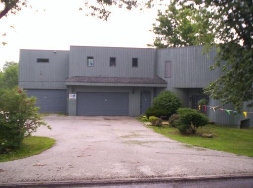23015 State St., Steger, IL 60475