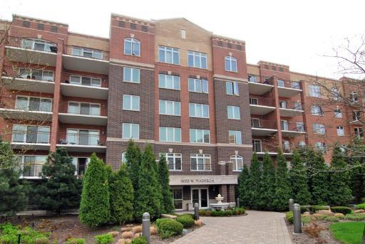5055 W Madison St. #303, Skokie, IL 60077