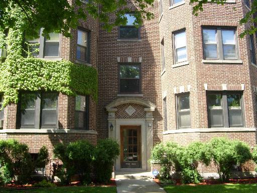 2048 W Fargo St. #3W, Chicago, IL 60645