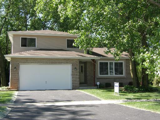 4221 Washington Ave., Matteson, IL 60443