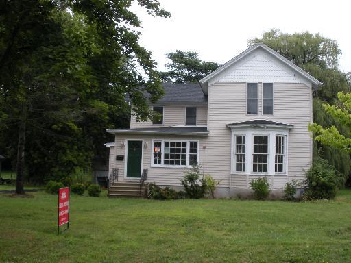 717 Bryant Ave., Barrington, IL 60010