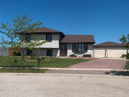 6919 Great Falls Dr., Plainfield, IL 60586