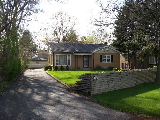 214 Frontage Rd., Northfield, IL 60093