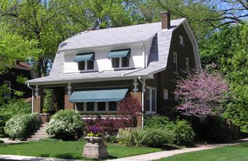 1047 N Grove Ave., Oak Park, IL 60302