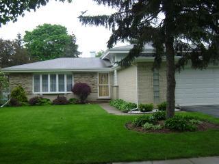 515 Bell Dr., Des Plaines, IL 60016