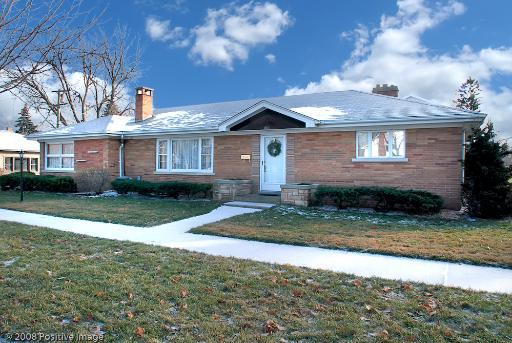 801 S 7th Ave., La Grange, IL 60525