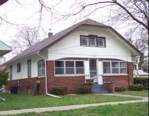 838 Lebanon St., Aurora, IL 60505