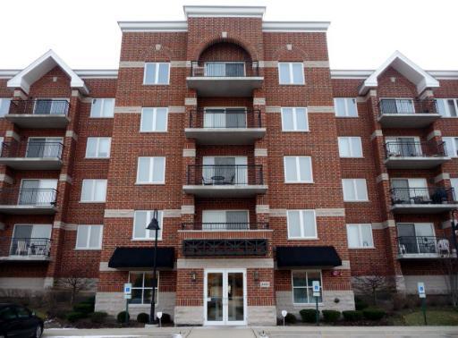 3401 N Carriageway Dr. #205, Arlington Heights, IL 60004