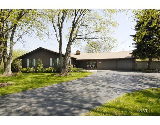 25715 N Fairfield Rd., Hawthorn Woods, IL 60047