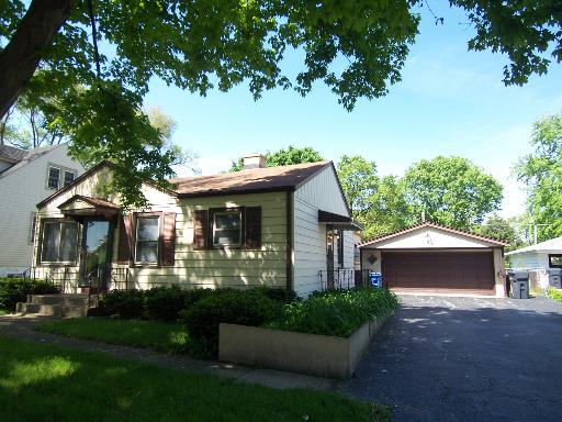 1314 Hamilton Ave., Elmhurst, IL 60126