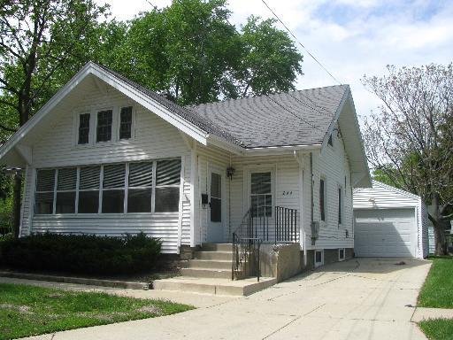 244 Cooper Ave., Elgin, IL 60120