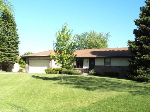 866 Firefly Dr., Machesney Park, IL 61115