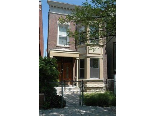 1720 W School St., Chicago, IL 60657
