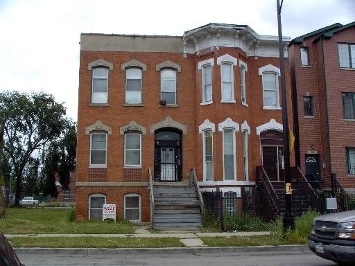2052 W Washington Blvd., Chicago, IL 60612