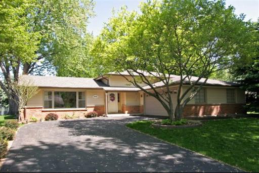 866 E Zinnia Ln., Palatine, IL 60074