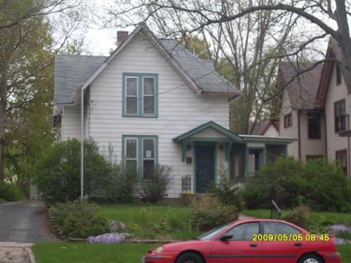 823 Haskell Ave., Rockford, IL 61103