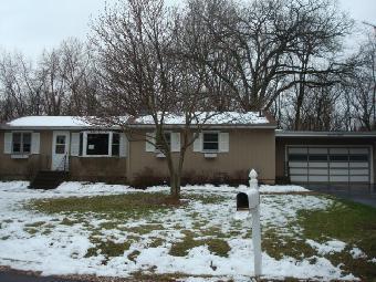 4519 W Wonder Lake Dr., Wonder Lake, IL 60097