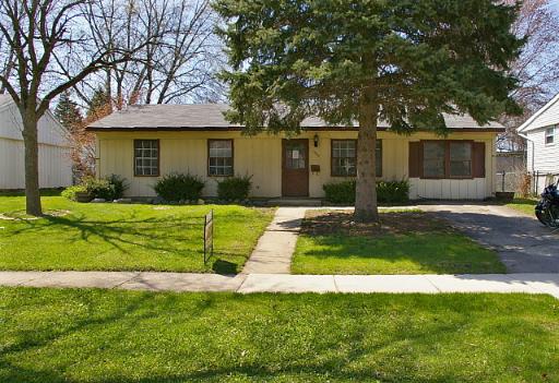 1546 N Sandy Ln., Aurora, IL 60506