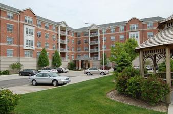 153 Pointe Dr. #108, Northbrook, IL 60062