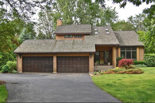 148 Glen Rd., Hawthorn Woods, IL 60047