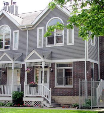 1157 W Roscoe Ave., Chicago, IL 60657