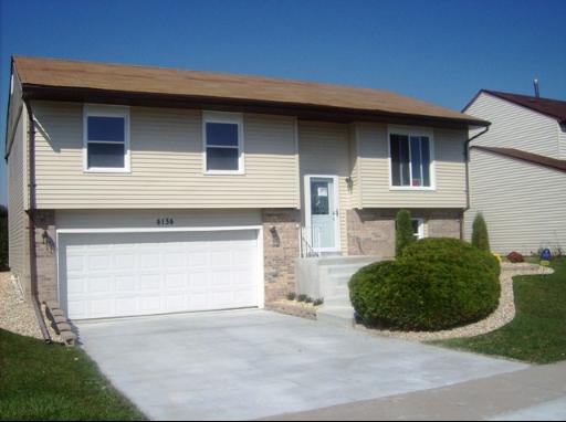 4134 Indian Hill Dr., Country Club Hills, IL 60478