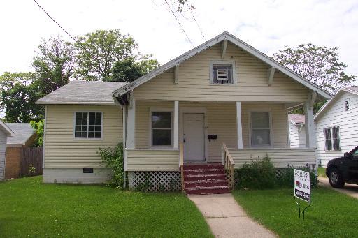 310 N Trask St., Aurora, IL 60505