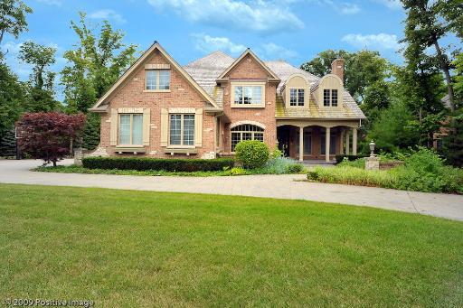 908 Hobson Rd., Naperville, IL 60540