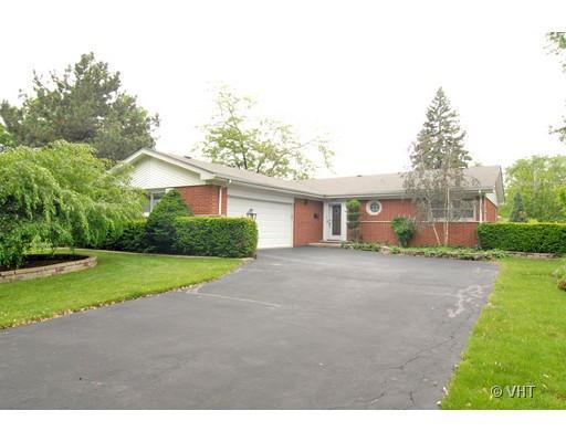 2240 Pine St., Des Plaines, IL 60018