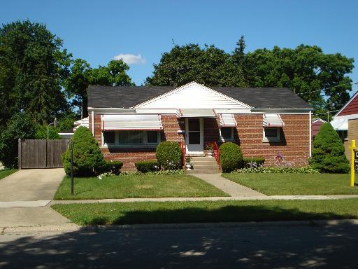 2274 S Cedar Ave., Des Plaines, IL 60018