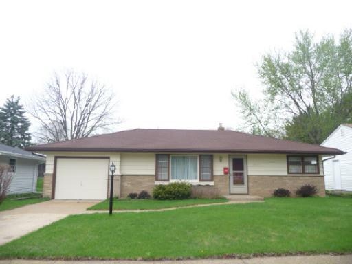 3820 Barrington Rd., Rockford, IL 61107