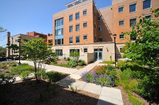 462-E Pennsylvania Ave. #25, Glen Ellyn, IL 60137