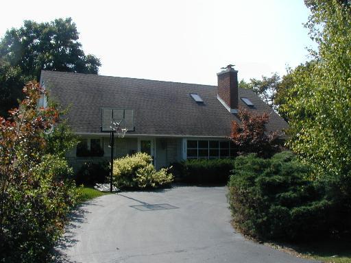 3215 Illinois Rd., Wilmette, IL 60091