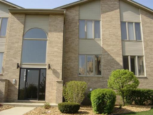 15717 S Ravinia Dr. #2W, Orland Park, IL 60462