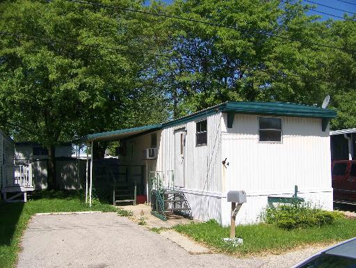 1111 Railroad St. #4, Sandwich, IL 60548