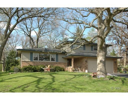 38W592 Brindlewood Ln., Elgin, IL 60124