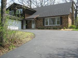 127 Grove Ln., Barrington, IL 60010