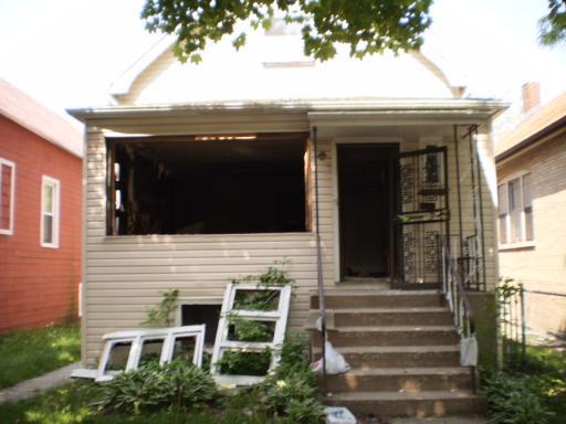 8630 S Colfax Ave., Chicago, IL 60617
