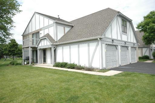 910 Ashbury Ave., Downers Grove, IL 60516