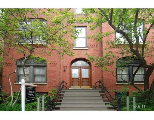 845 W Fullerton Pkwy., Chicago, IL 60614