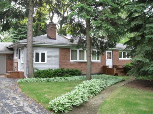 305 Hickory Ct., Northbrook, IL 60062