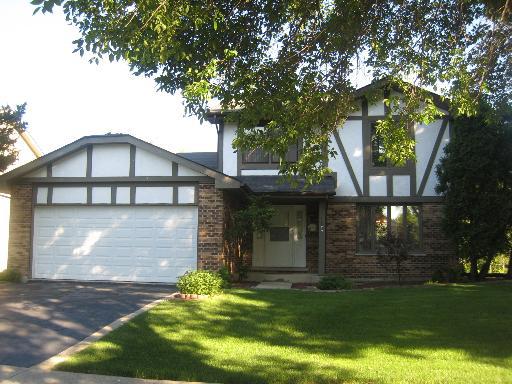 1127 Longford Dr., Westmont, IL 60559