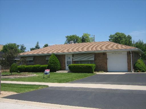 9721 Meade Ave., Oak Lawn, IL 60453